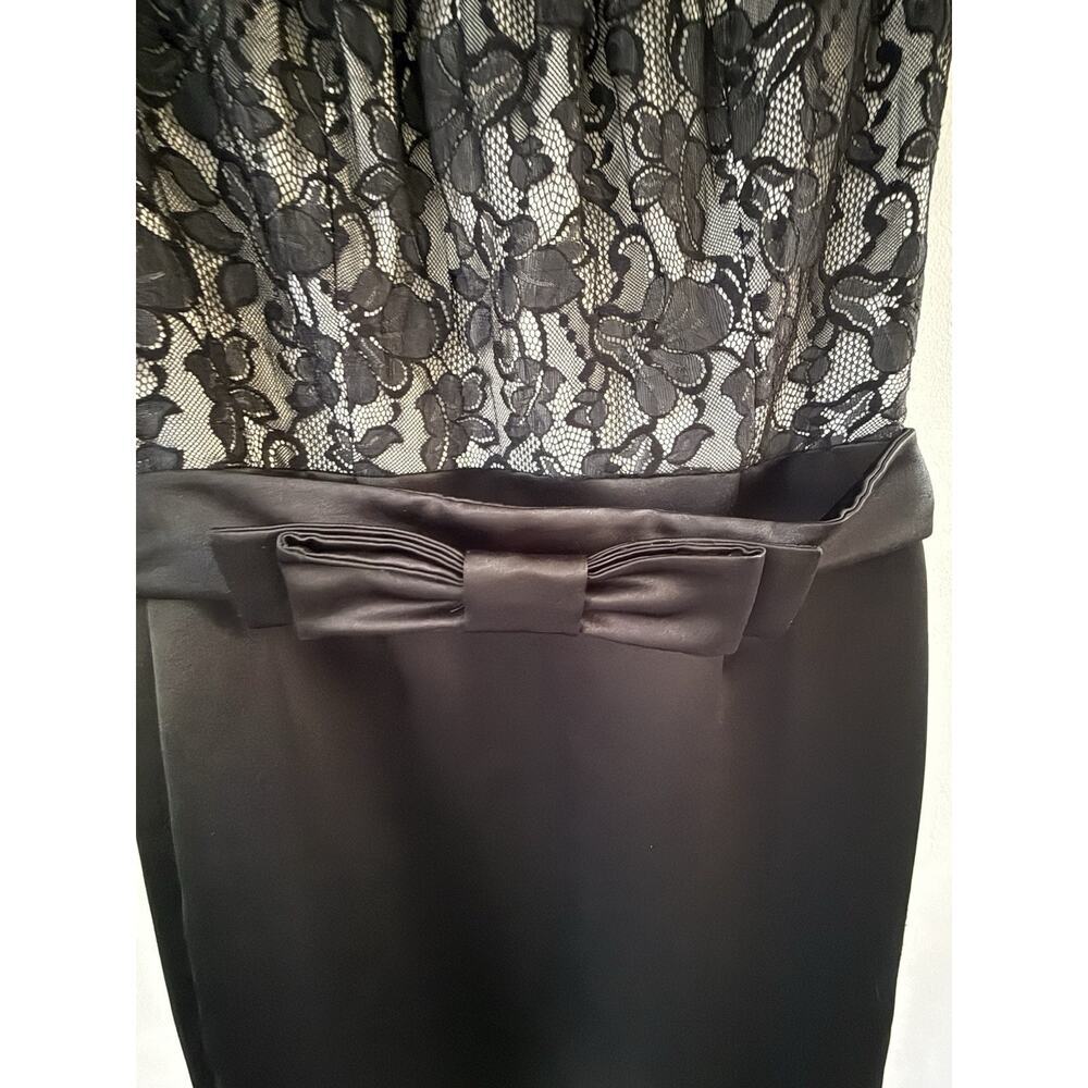 Tahari Arthur S Levine Lace Sheath Dress Size2 Sleeveless Knee Length Formal - Picture 5 of 13